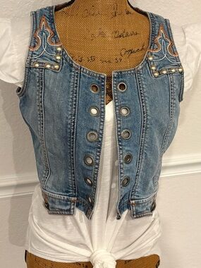 Double D Ranch Denim Vest Western Embroidered Studded Texas Rodeo Cowgirl SM